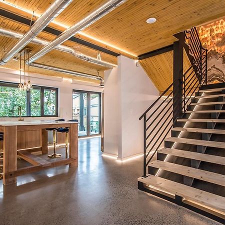 The Halifax Rooftop - Cozy Spa B&B エクステリア 写真